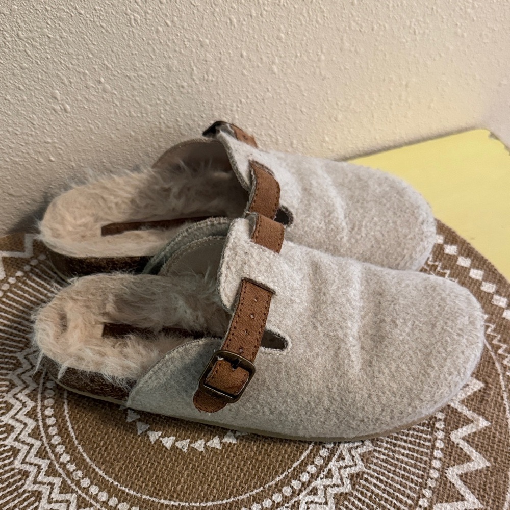 Kelly & Katie Cozy Shearling-Lined Clogs with Buckle